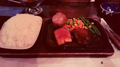 渋谷でハンバーグ食べるならゴールドラッシュ