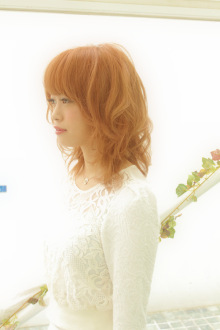 少し個性を主張してみる？アプリコットオレンジカラー【明るめ秋色の髪型】　近藤あみ　こんどうあみ