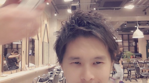 やっぱメンズカットめちゃ上手いね～♪【U-REALMメンズカット担当の榊原奨】