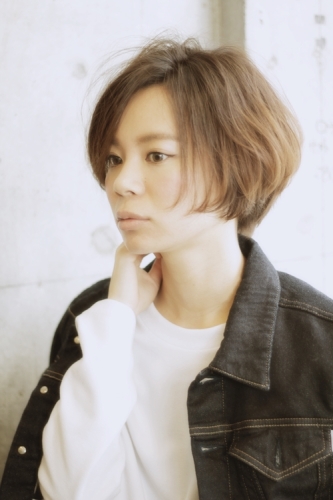 ひし形シルエットのグラデーションボブ×ハニーバング2