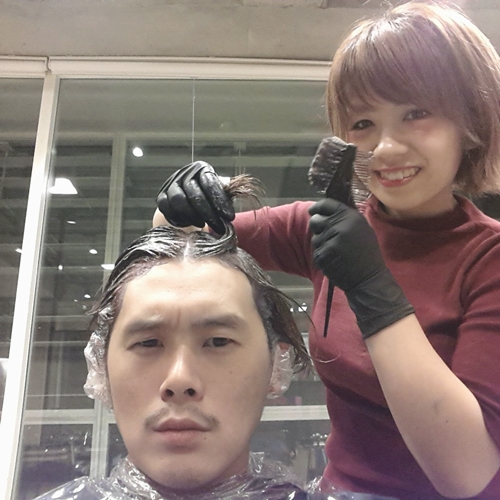 美容師の自分が髪色を【ダークアッシュ】に染めてみました。06