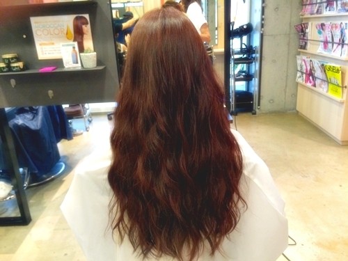 髪色で気分を変えたい☆ファッションに合わせたい☆ガーネットブラウンカラーでイメージチェンジ!02