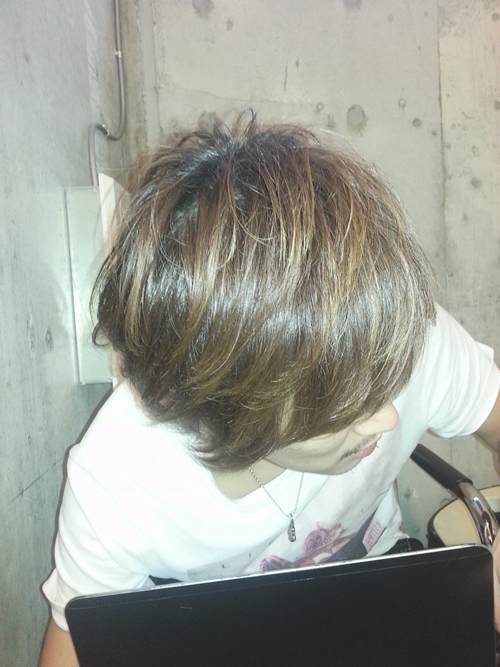 美容師の自分が髪色を【ダークアッシュ】に染めてみました。08