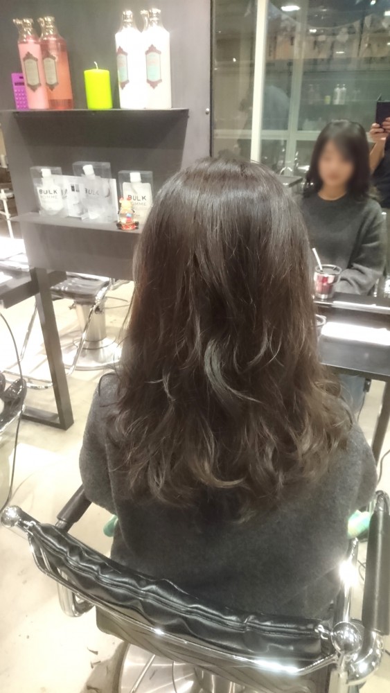 クオリティ高めなアッシュグレーカラーが出来ました【とことん濃い目の6トーン】01