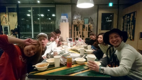 お酒と鍋と笑い03