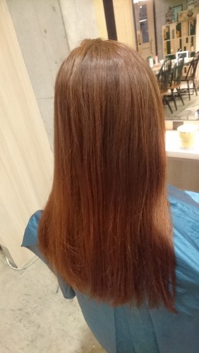 黒染めの状態からブリーチ使わずスモーキーアッシュに【黒染め落としの施術例】05