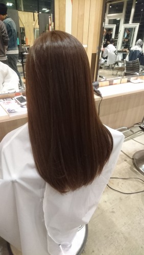 黒染めの状態からブリーチ使わずスモーキーアッシュに【黒染め落としの施術例】08