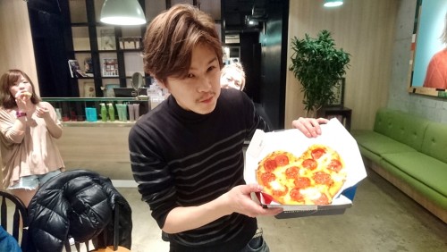 バレンタインピザ最高!04