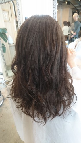 イルミナカラー【オーシャン6】のツヤっぽさと深いくすみ加減03