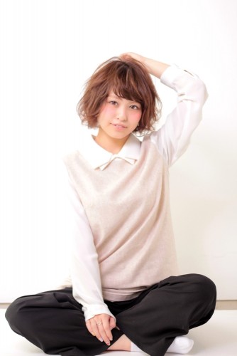 朝起きてワックスで仕上げる寝ぐせボブ【無造作】07