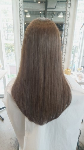 ナチュラルでツヤっぽいイルミナカラー【ヌード】02