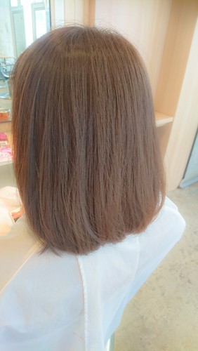 【黒染め落としの施術例】2ヵ月前の黒染めから明るすぎず暗すぎずのラベンダーアッシュ