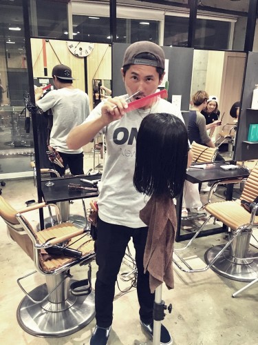 さらに技術を極めろ!スタイリスト全員参加のカットレッスン03